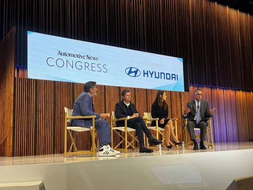 Stellantis ad strategy shifts as buyers turn to AI for car shopping