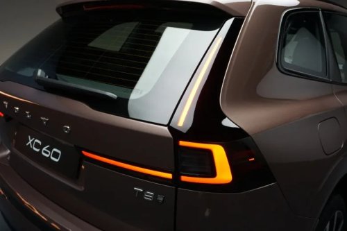 Volvo, Volvo XC60, 2028 Volvo XC60 Gets A Chiseled Facelift With More EV Range Than Any Other Plug-In Hybrid