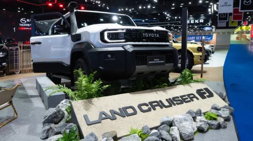 6 Car Brands Bringing Back The Body-On Frame SUV