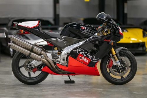 This 1999 Aprilia RSV1000 Mille SP Is a Rare Homologation Special Worth a Second Look