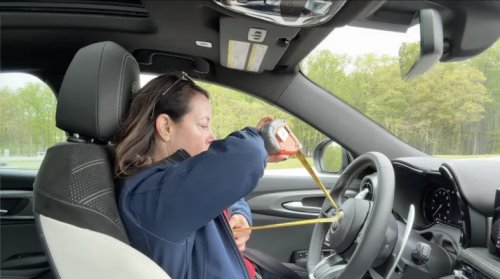 Here Are the 4 Best Small SUVs for Short Drivers, From a 5’0″ Reviewer