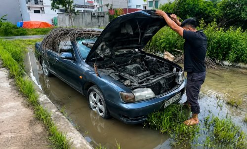 Lamborghini, Nissan, YouTubers Hand-Crafted a Lamborghini Revuelto From Scratch Using Mud, Fiberglass, and an Old Nissan