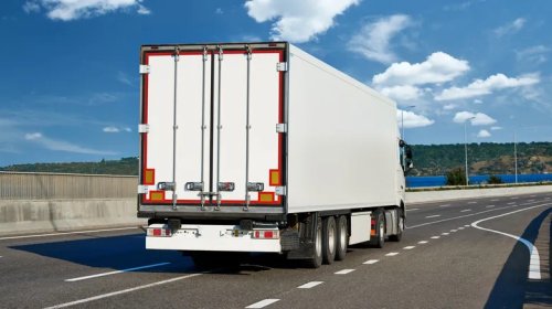 Why Do Trucks In Europe Have Multiple Speed Limit Stickers On The Back?