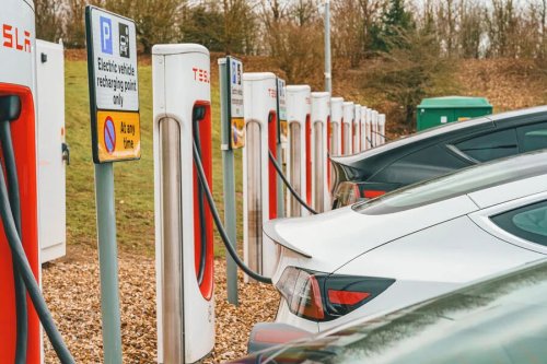 How much does it cost to charge an electric car?