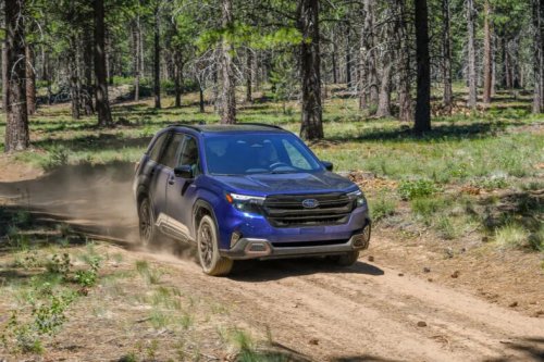The Best Hybrid MPG Cars, vs. Those With the Best Range—and How to Tell Which Is Right For You