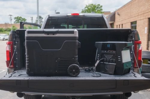 This Solar-Panelled Tonneau Cover Provides Power On the Go