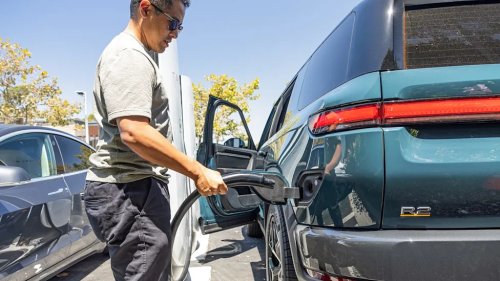 Not Even Triple-Digit Heat Could Slow Down the New Rivian R2