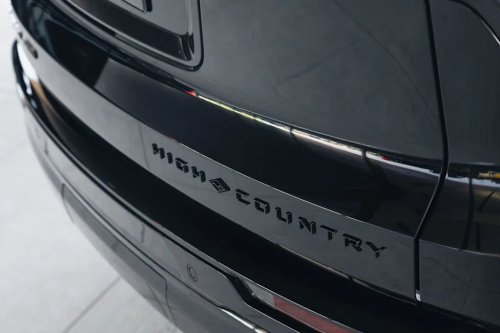 View Exterior Photos of the 2027 Chevy Traverse High Country