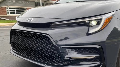 I Drove the 2026 Toyota Corolla Hybrid SE AWD. It's the Best Version of the No-Brainer Compact Sedan