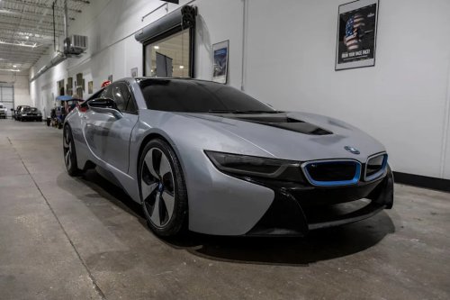 BMW, BMW i8, BMW i3, BMW Built Full-Size i3 and i8 Display Cars, and Now You Can Buy Them