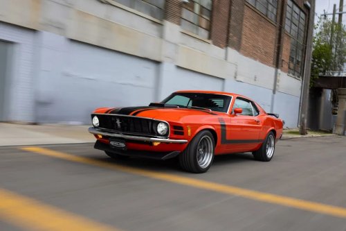 Revology Mustang Boss 302: Pluperfect Mustang