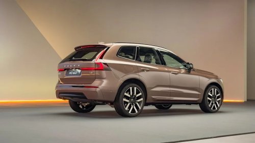 2028 Volvo XC60 Doubles PHEV Range Along With Style Upgrades