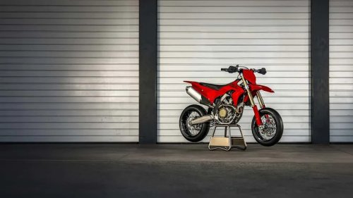 Ducati Just Debuted a Supermoto With Desmo450 SM. We're All Going To Jail
