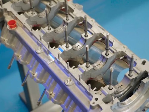 A Legendary Race Shop Is Still Building 800-HP V10 Engines By Hand