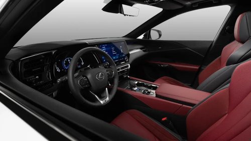 Hybrid or Gas? We Help You Choose the Lexus RX That’s Right for You.