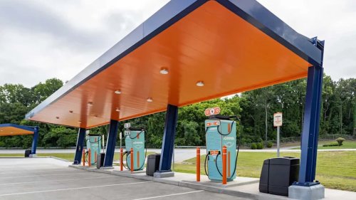 Hyundai, Genesis, Hyundai And Genesis EVs In The U.S. Get A Big Discount At Ionna Chargers