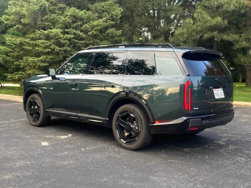 Kia, Kia Telluride, Fuel Economy vs. Performance: Does the Kia Telluride Hybrid Change the Driving Character?