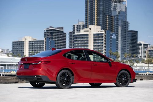 Honda, Honda Accord, Toyota, Toyota Camry, Subaru, Subaru Legacy, Honda Accord Vs. Toyota Camry Vs. Subaru Legacy: Which One Is The Safest? There's One Clear Winner