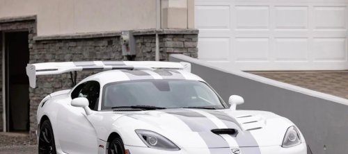 The 10 Coolest Supercars For Sale on Motorious Right Now
