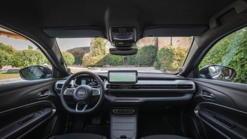 Jeep’s Smallest SUV Gets A New Look And A Manual Turbo Engine