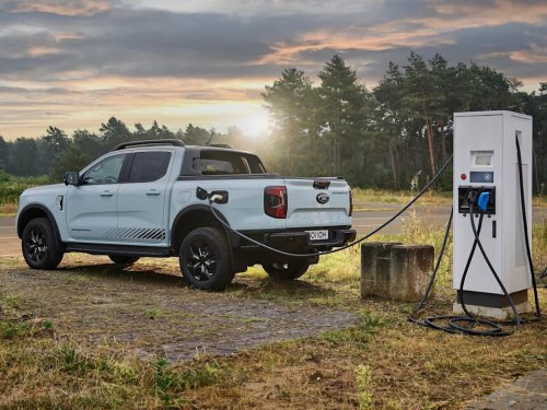 Plug-In Hybrids Show Up More Often in Battery Problem Cases