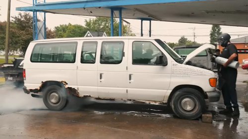 Shop Tries Everything to Kill 7.3L Power Stroke Diesel, But It Won’t Stay Dead