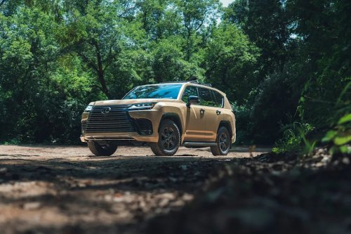 View Exterior Photos of the 2026 Lexus LX700h Overtrail