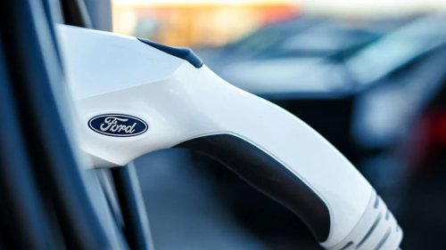 Ford’s EV Sales Keep Sliding, Mach-E Inventory Piles Up, and Hybrids Fill the Gap