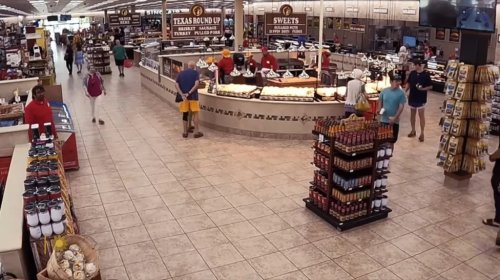 The Reason So Many US Gas Stations Are Turning Into Massive Convenience Stores