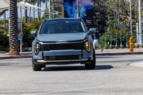 View Exterior Photos of the 2026 Kia Sportage Hybrid SX-Prestige