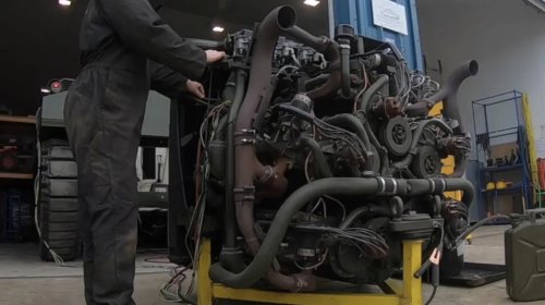 Chrysler, Chrysler's A57 Multibank Engine Bolted Five Inline-Sixes Together For The Sherman Tank