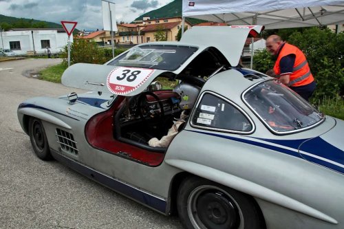 Collector Car Market Brief: Sampras's BMW Z8, Two Gullwings and What Paperwork Is Worth