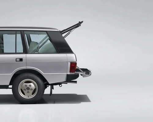 Range Rover’s Most Refined SUV Is Even Better as an Old-School 4×4