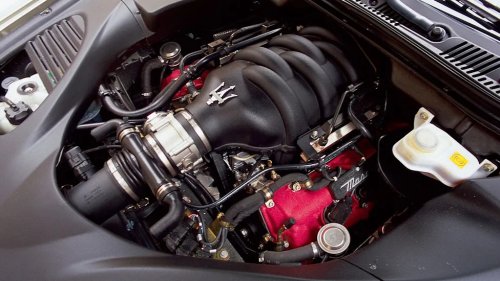 The 2005 Maserati Quattroporte Sounded Like a Ferrari and Drove Like Nothing Else