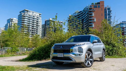 Mitsubishi, Mitsubishi Outlander, PHEV, SUV, 2026 Mitsubishi Outlander PHEV vs. 2026 Mitsubishi Outlander MHEV: I Drove Both To See Which Electrified SUV Makes More Sense
