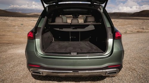 Driven: The 2027 Mercedes-Benz GLE Is a New(-Ish) SUV in Old Clothing