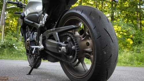 A Serious Injury Kept Me Off Motorcycles. Honda’s E-Clutch Got Me Back in the Saddle