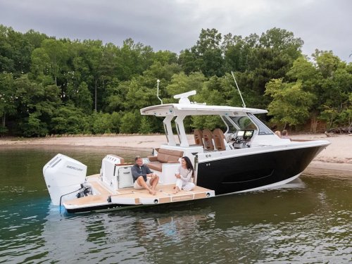 Boat Test: 2026 Regal 34 SAV