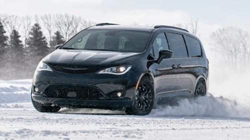 Only 3 AWD Minivans Are Left, and One Stands Above the Rest