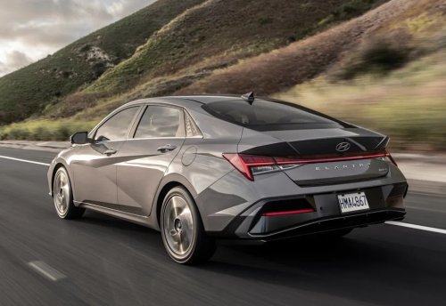 Kia, Kia K4, Hyundai, Hyundai Elantra, Kia K4 Vs. Hyundai Elantra Sales: The Older Car Is Winning