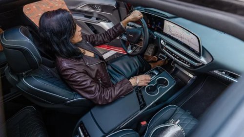GM, GM's Breakup With CarPlay And Android Auto Has One Exception