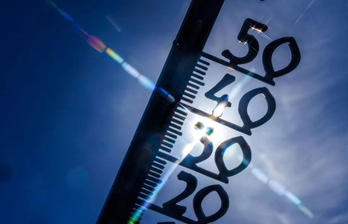How extreme heat affects EV range, batteries and more