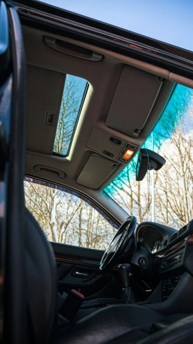 Shattering Sunroofs Aren't a Honda Problem or a Kia Problem — They're a Tempered Glass Problem