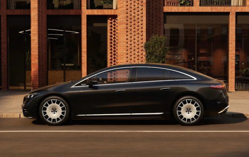 BMW i7 Vs. Mercedes-Benz EQS: One Wins On Luxury, The Other On Numbers