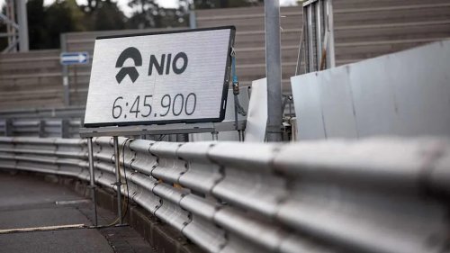 Xiaomi, Xiaomi Sets Nürburgring’s First Driverless Lap Record, But Not the World’s First