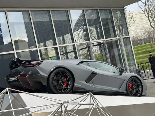 Venuum's Voltoro V1 Swaps the Revuelto's Active Wing for a Fixed One, and Lamborghini Already Set the Bar