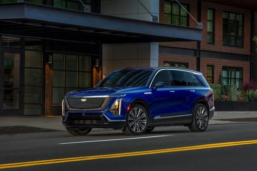 Cadillac, Cadillac Recalling More Than 14,500 Vistiq SUVs Because the 3rd-Row Seats Could Trap Passengers