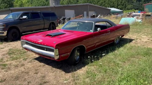 Rare 1970 Plymouth Sport Fury GT 440-6 Gets Driven For The First Time In 45 Years