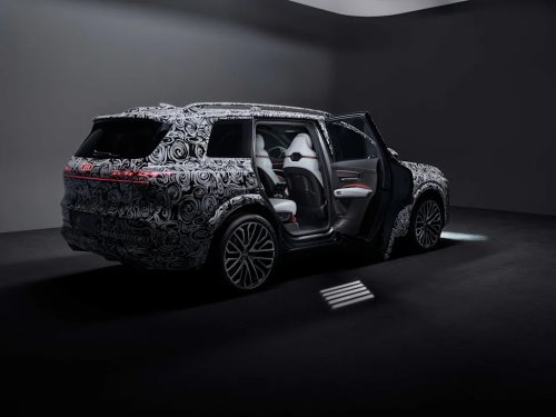 Why Audi’s Q9 brings an all-screen cabin to a fight Range Rover has won for 50 years