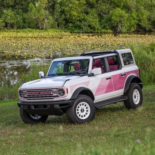 Ford, Ford Bronco, Ford Will Sell You a Pink Bronco For an Extra $13,695